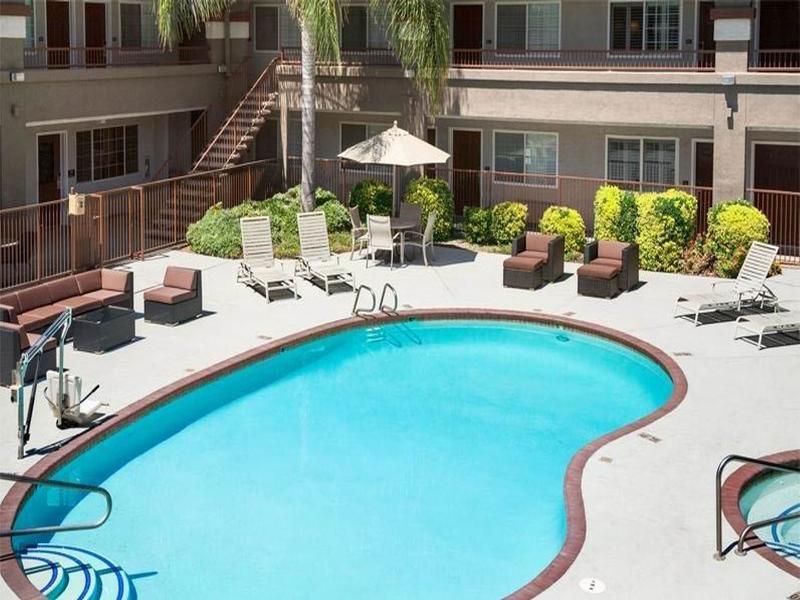 Отель Baymont By Wyndham Modesto Salida Экстерьер фото
